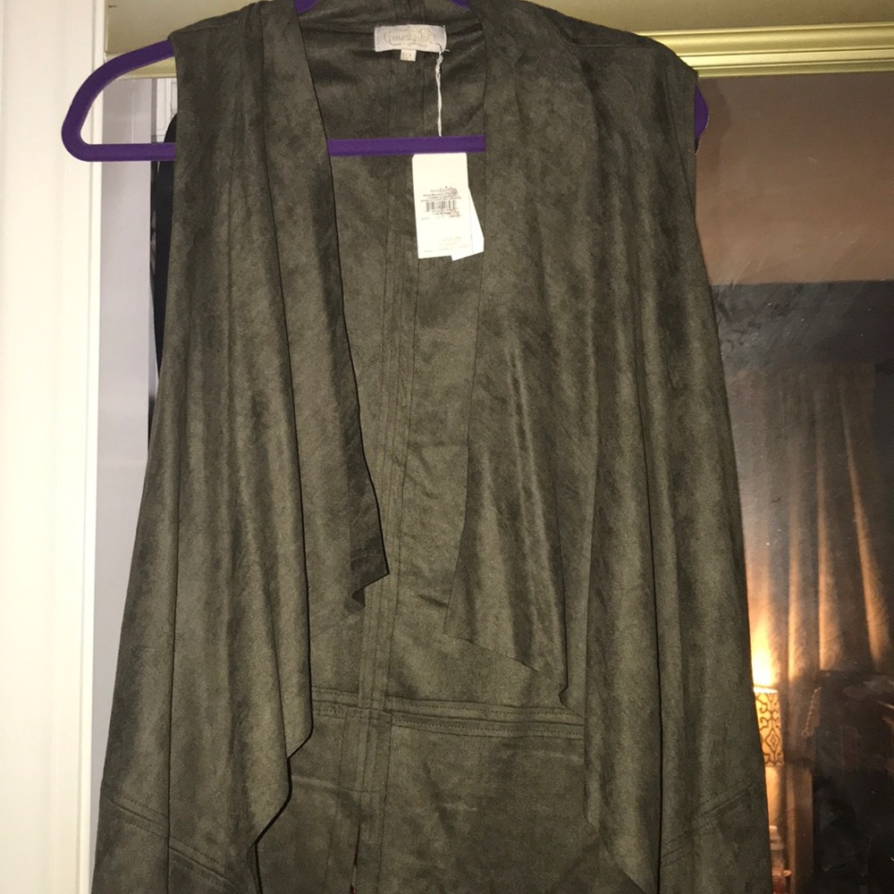Mud pie vest